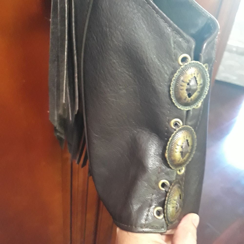 Vest - Picture 9 of 15